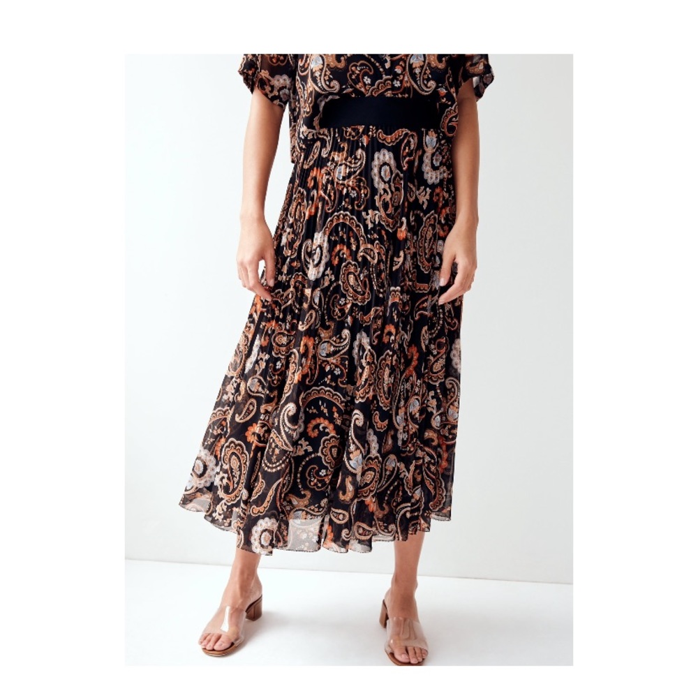 Aritzia Wilfred Terre skirt